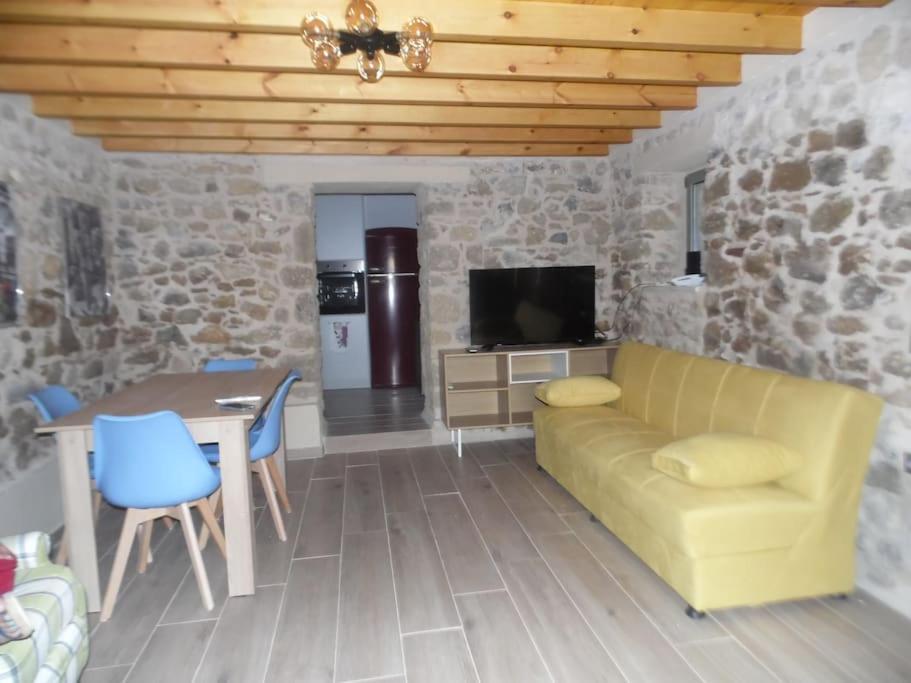 Villa Alonia Kalamata Esterno foto